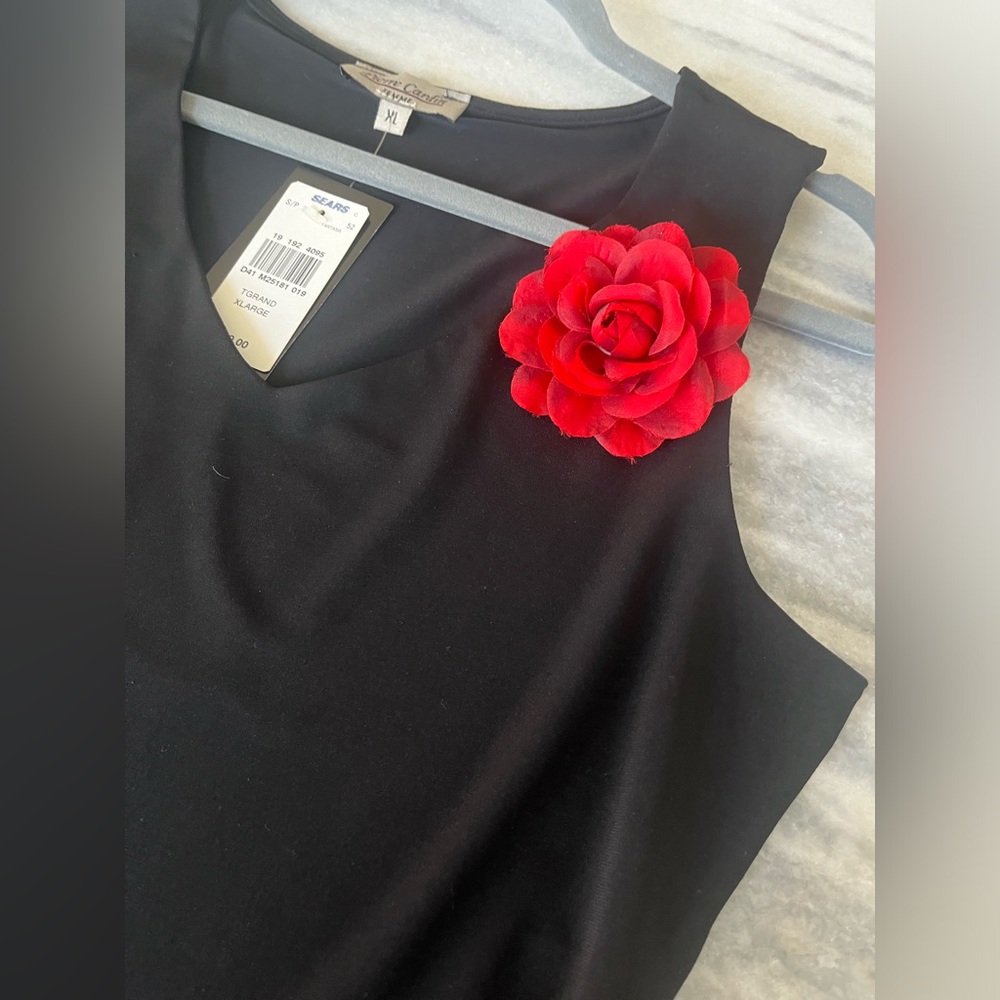 Vintage Pierre Cardin black top with striking red rose ! Xl new ! Tags attach